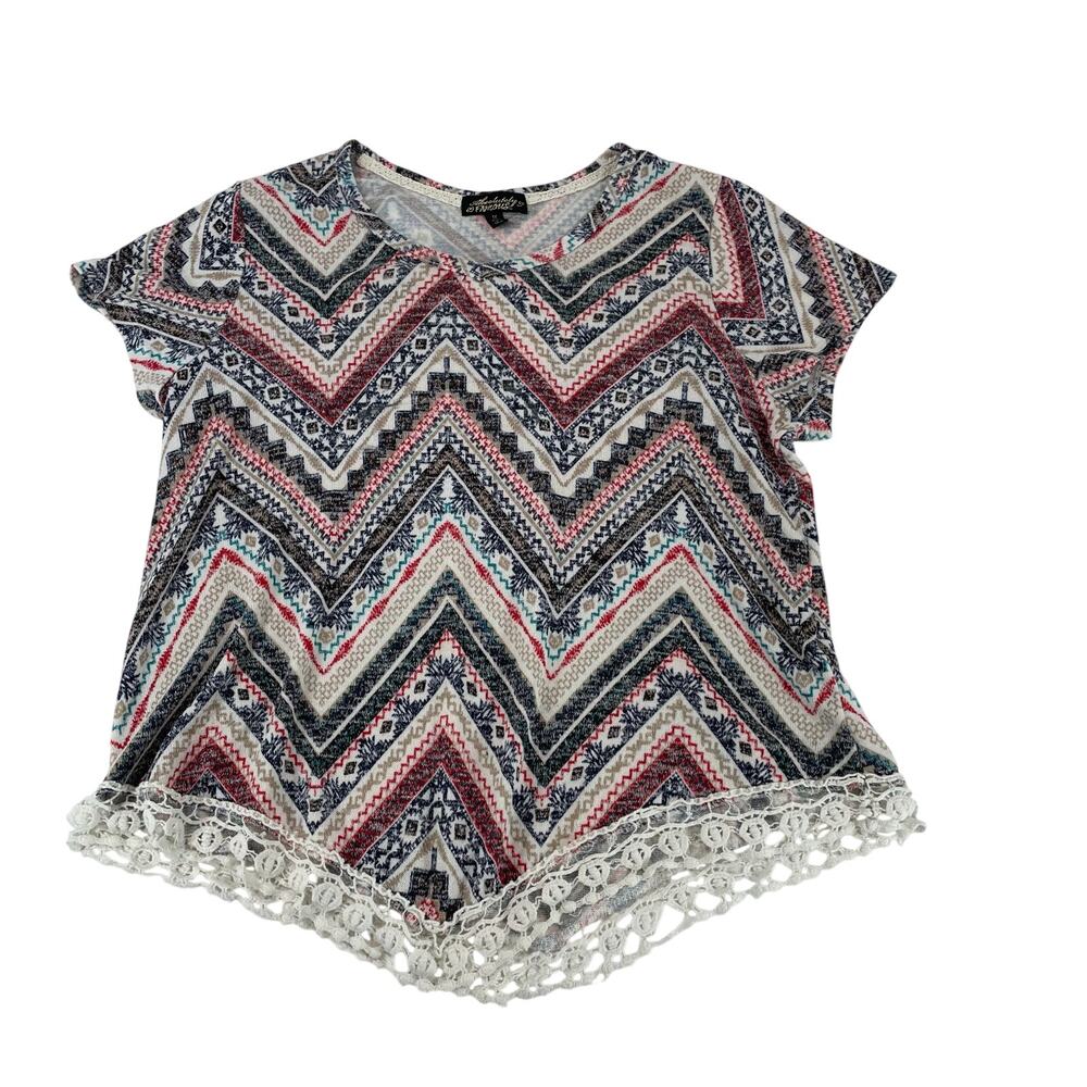 Absolutely Famous Chevron Crochet Trim Top 1X Multi Women's Plus Short Sleeve